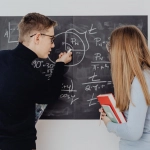 Математический анализ игровых механик слота The Dog House Megaways